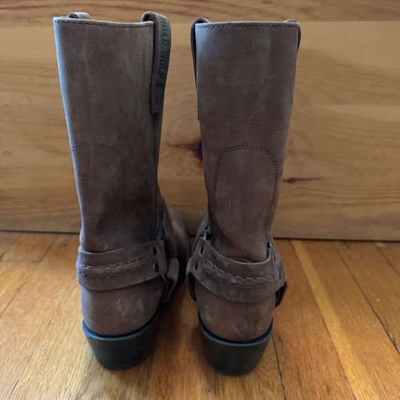Rugged Brown Harness Boots - Picture 5 of 7